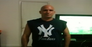 Alexfonti 54 years old I am from Hialeah/Florida, Seeking Dating Friendship with Woman
